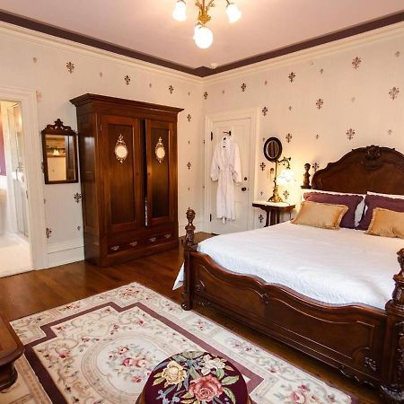 Silas W Robbins B&B Wethersfield Экстерьер фото