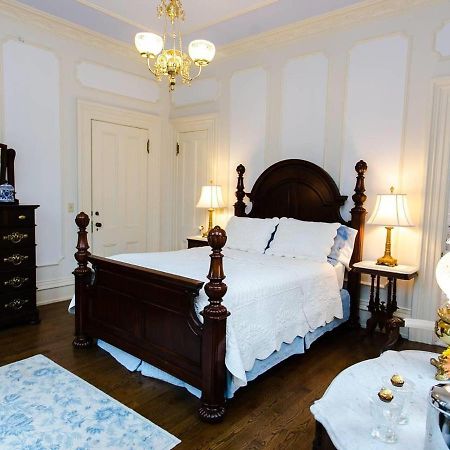 Silas W Robbins B&B Wethersfield Экстерьер фото