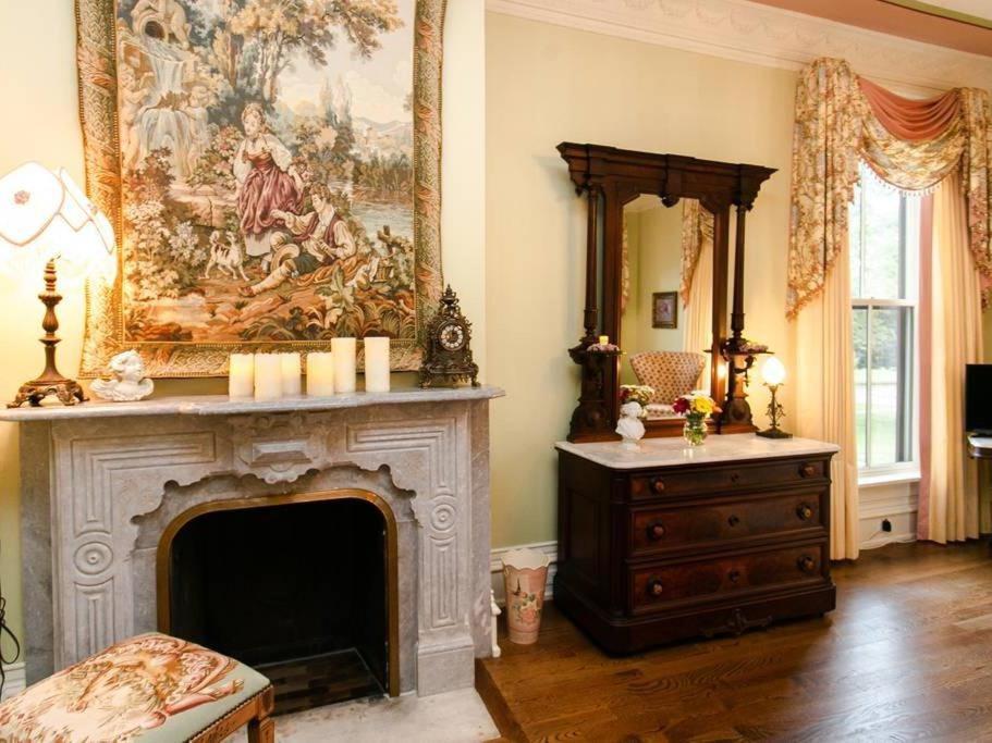 Silas W Robbins B&B Wethersfield Экстерьер фото