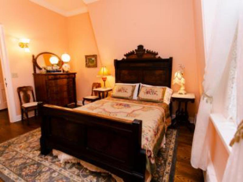 Silas W Robbins B&B Wethersfield Экстерьер фото
