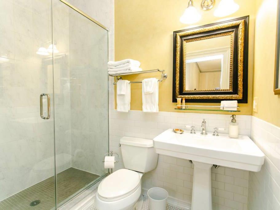 Silas W Robbins B&B Wethersfield Экстерьер фото